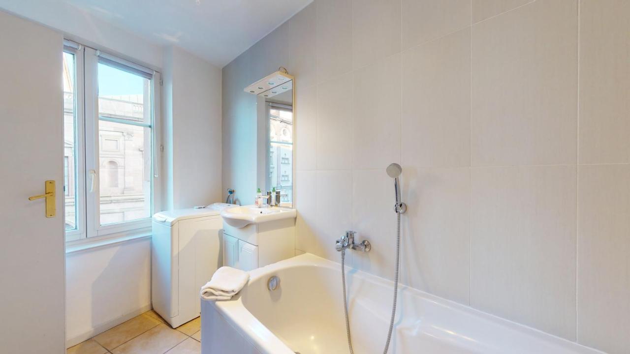 Appartement Des Bains Parking Hypercentre 6-8personnes Colmar